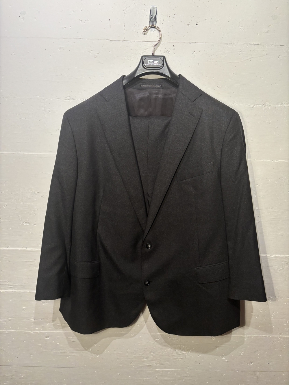Atelier Munro Harry Rosen Custom 2pc Suit Super 130s Wool 48W Charcoal